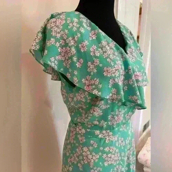 Draper James RSVP Ruffle Wrap DRESS Green Pink FLORAL - Picture 5 of 10